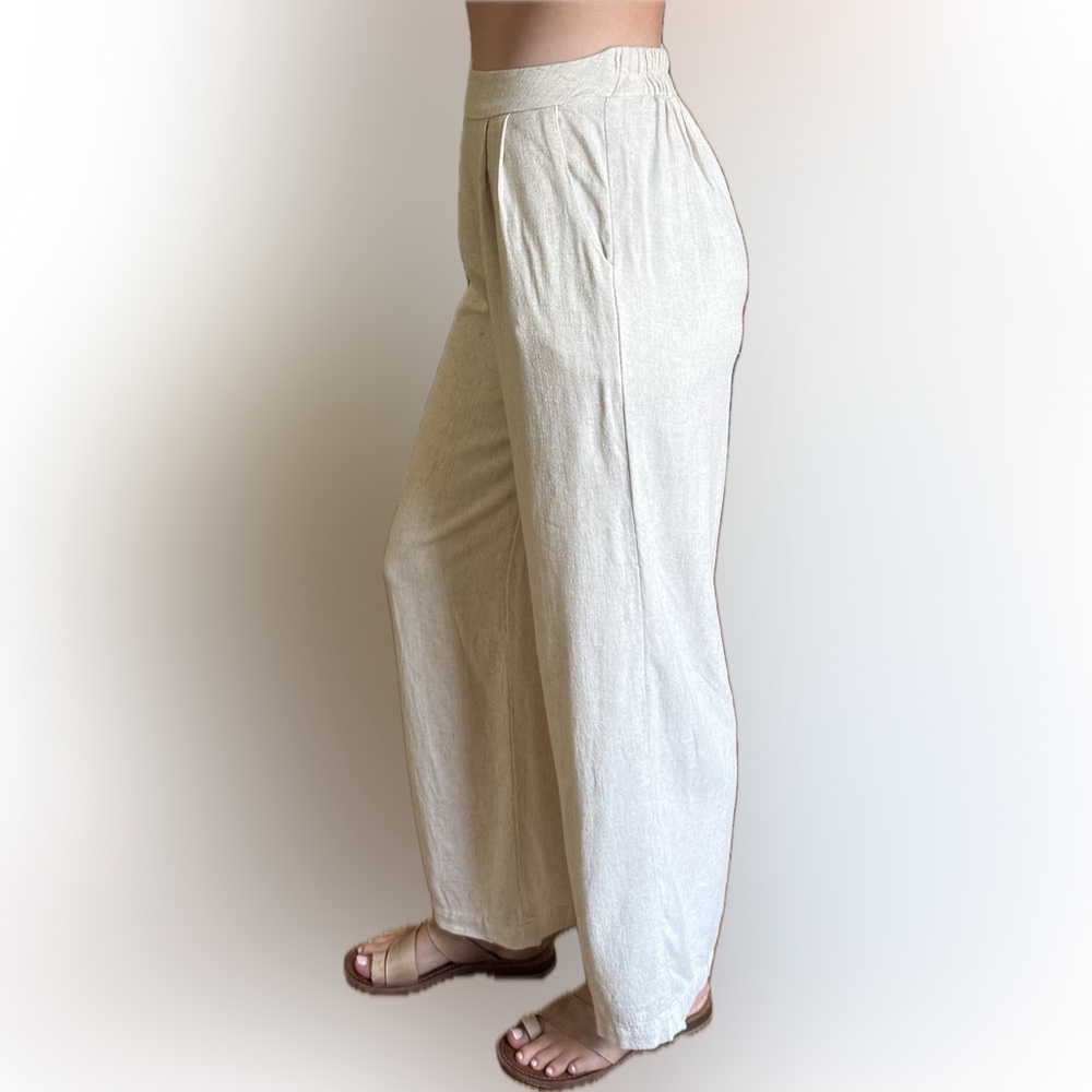 NWOT Sozy Linen Alessia Cropped Pant